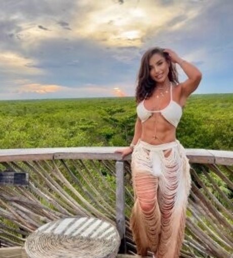 chubby latina teen onlyfans hot naked photo