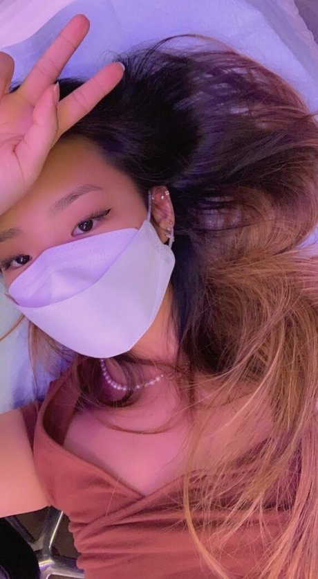 blonde secretary onlyfans hot nude pic