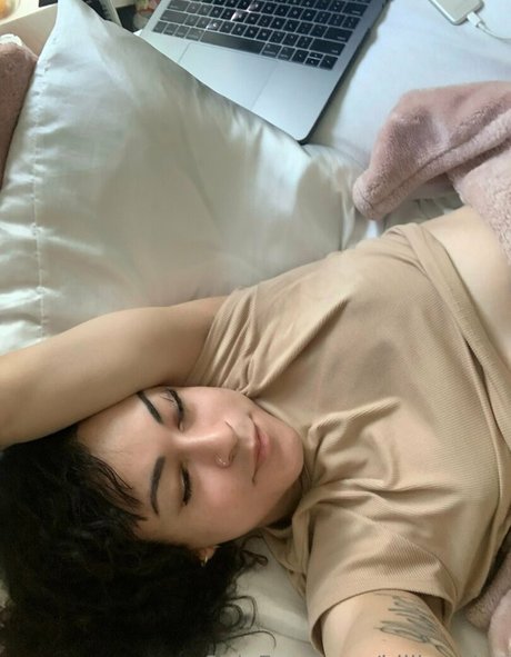 hiiibentley erotic actress photos