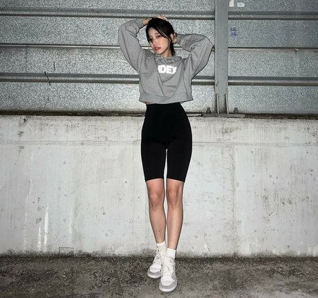 Ggyong ee star exclusive img