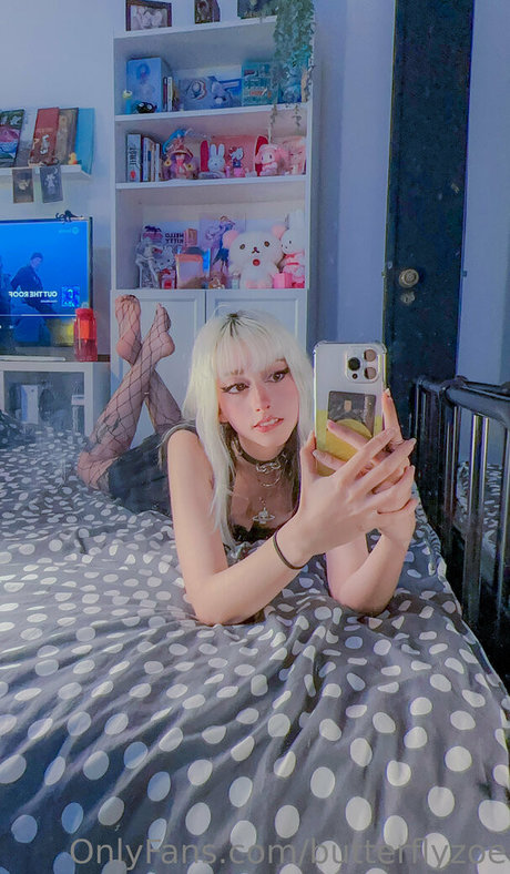 fvckzoe exclusive pornstar photos