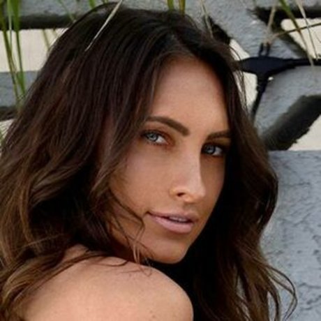 Wesslieexo hot star pic