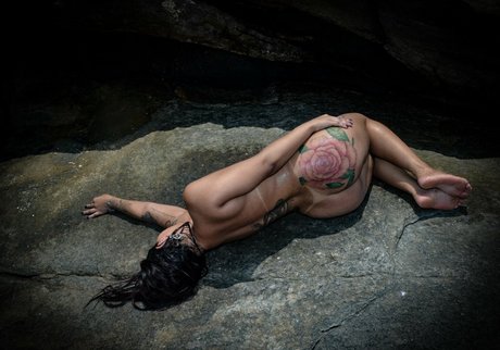 yaa fonseca nude star image