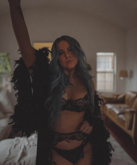 Emlyn top pornstar picture