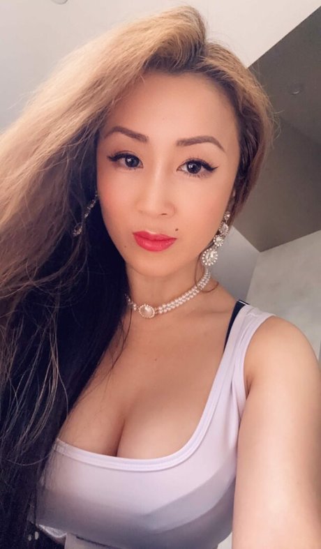 Originallysin erotic model pictures