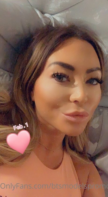 amodelslife naked actress pic