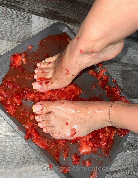 dafootgoddess1 model naked pic