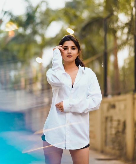 Kanika Mann model porn images