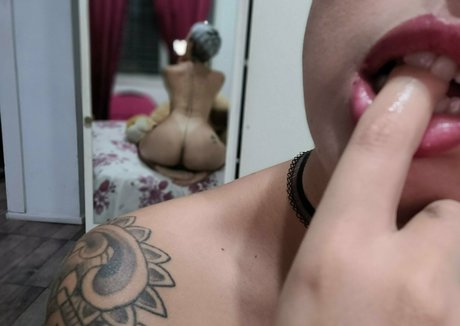 reinadelmorbo pretty pornstar photo