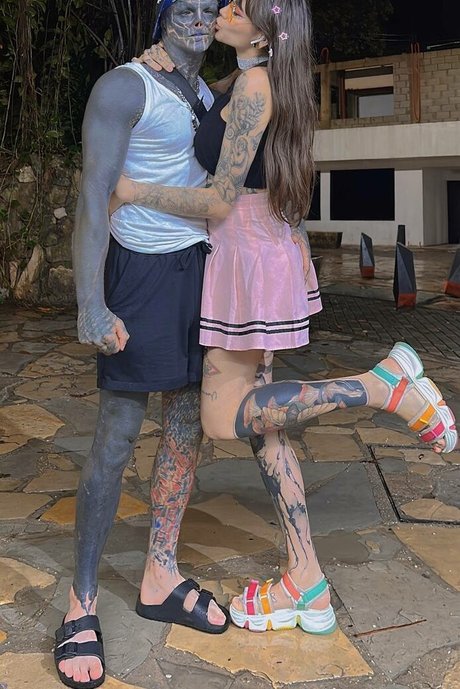 Oshunvirtual hot model images