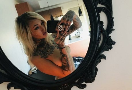 neirahleighbabyyxo free model pic