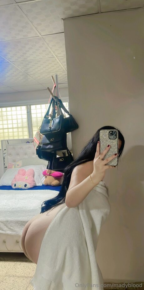 Madyblood pornographic model galleries