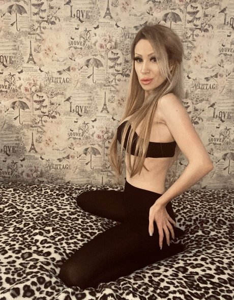 evavixenfree naked pornstar photos