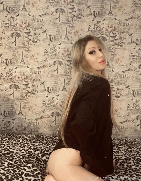 evavixenfree free model photos