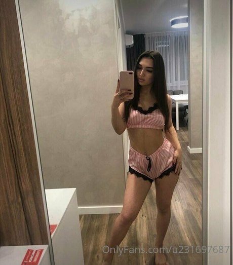 dolly reed model naked img