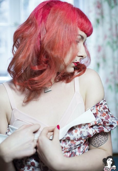 _karmina_ xxx model pictures