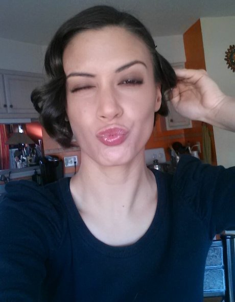 Kate De Paz hd actress pic