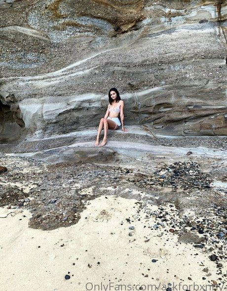 liliabxnny model naked pictures