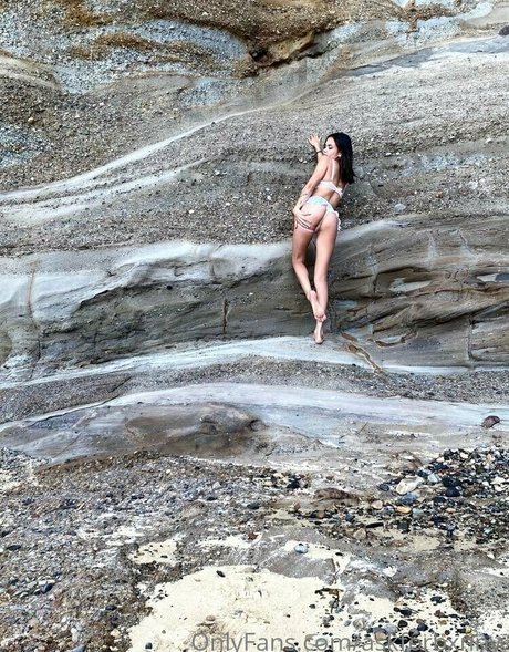 liliabxnny perfect model pics