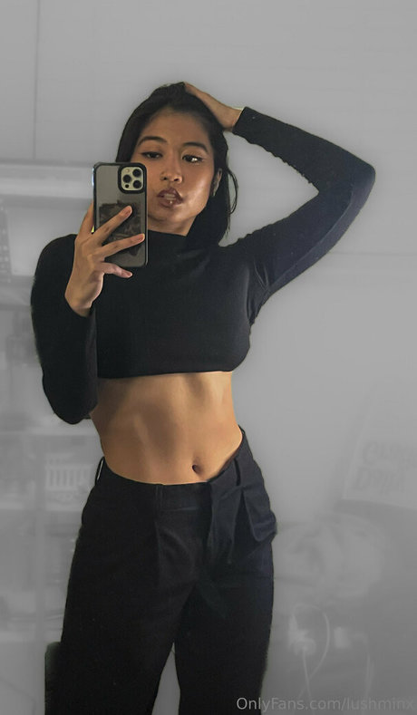 lushminx sex model gallery