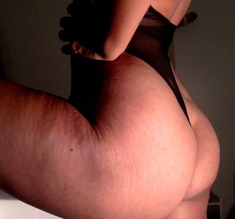 victoriamejia25 sexy model pic