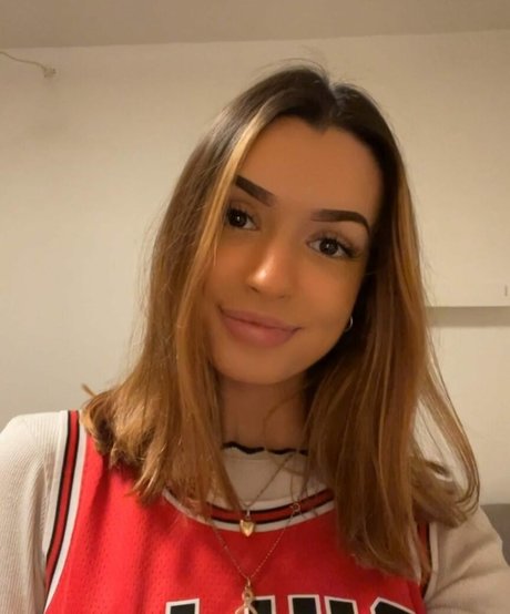 NoraExplorer nude pornstar images