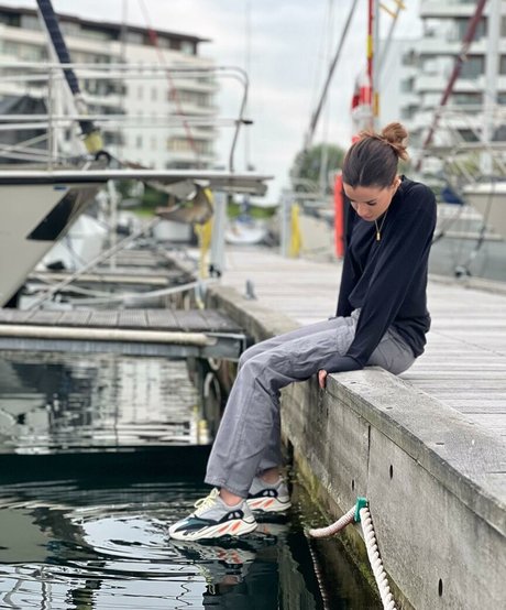 NoraExplorer star sex archive