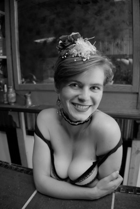 cinnamomum pornstar gallery