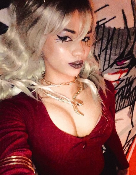 Trickywi pornstar top photos