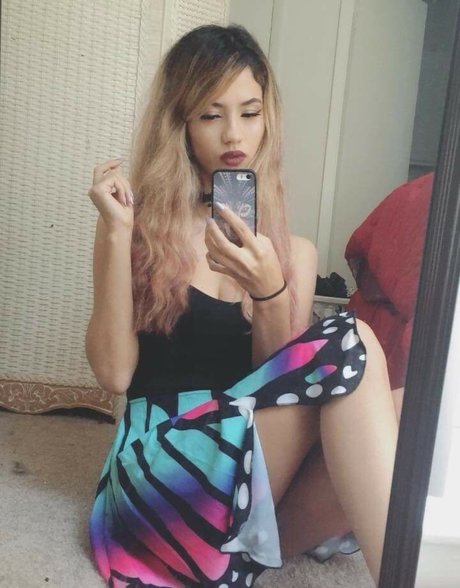 Trickywi pornstar xxx image