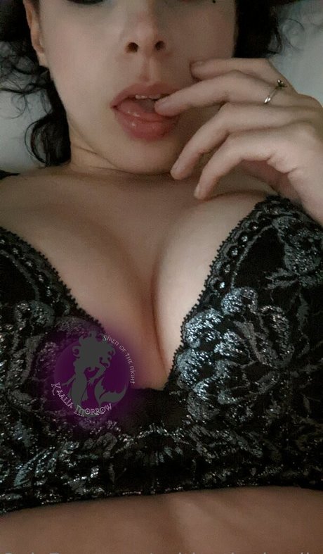 captivatingkaalia star pics