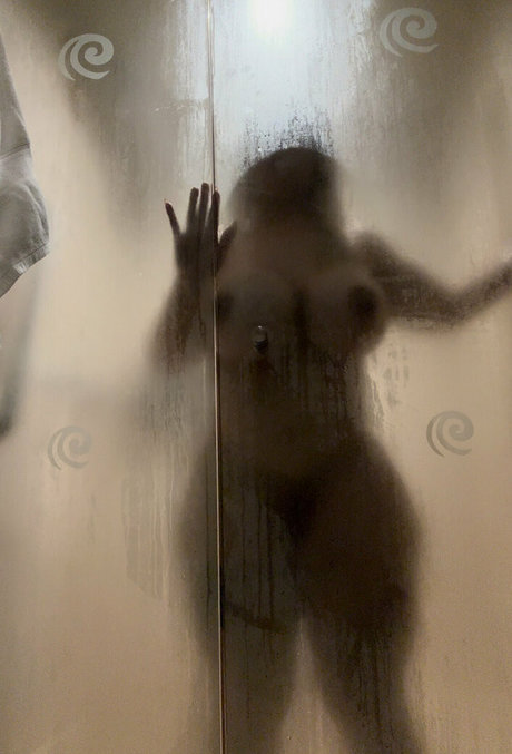 BimboInTraining_ nude model gallery