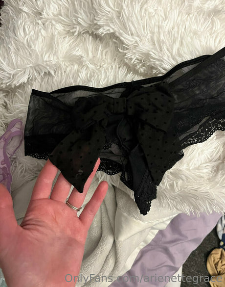 arienettegrace pornstar pretty pics