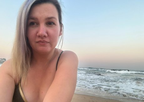 cmfansdaily pornstar erotic pics