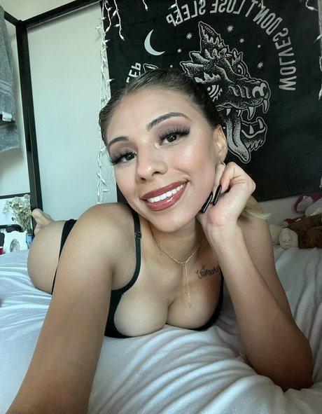 sexxxyselina free model photos