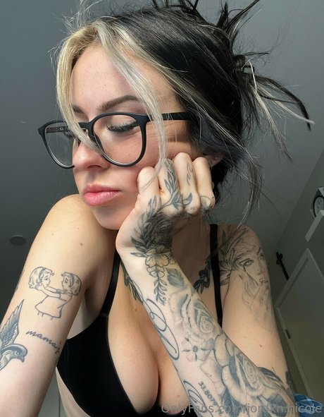 Jordan Nicole star erotic pics