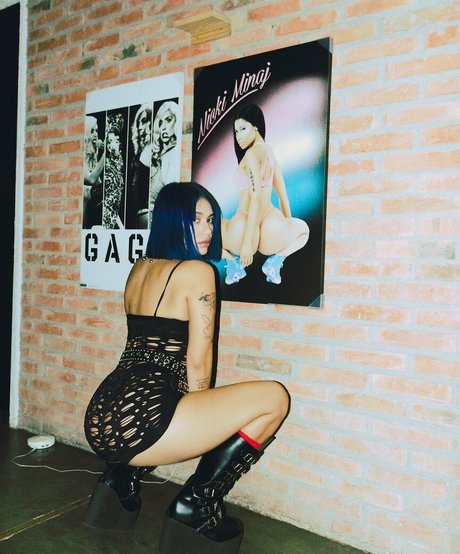 ohdulceari naked actress pictures