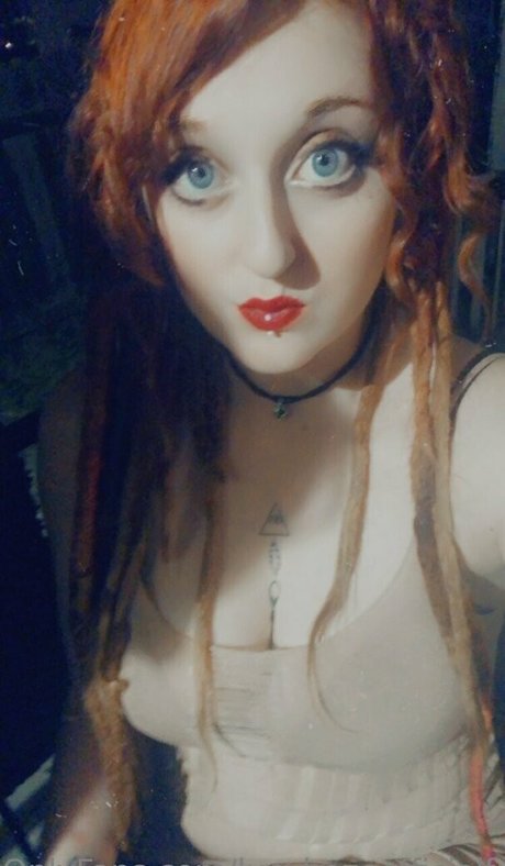 lucyhazeofficialfree art star pic