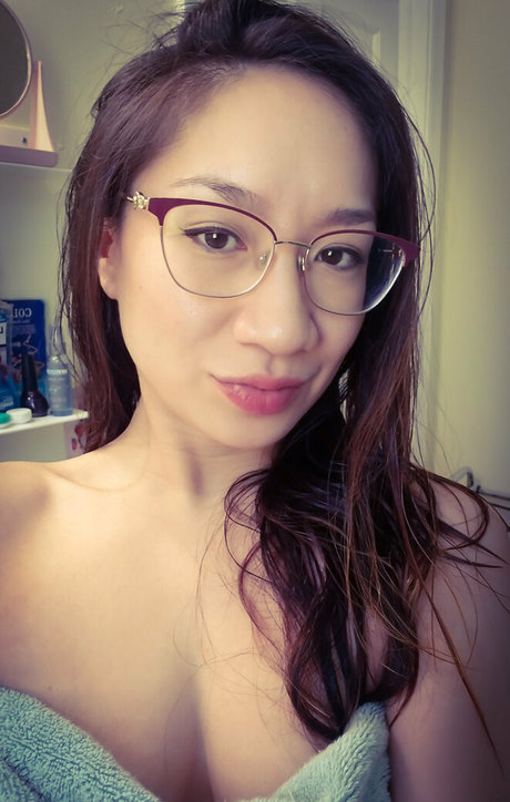 itsmekittylee erotic pornstar pictures