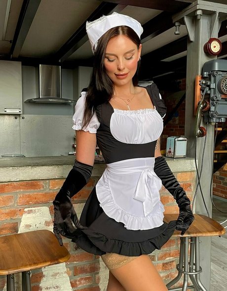 emyraine pornstar hd galleries