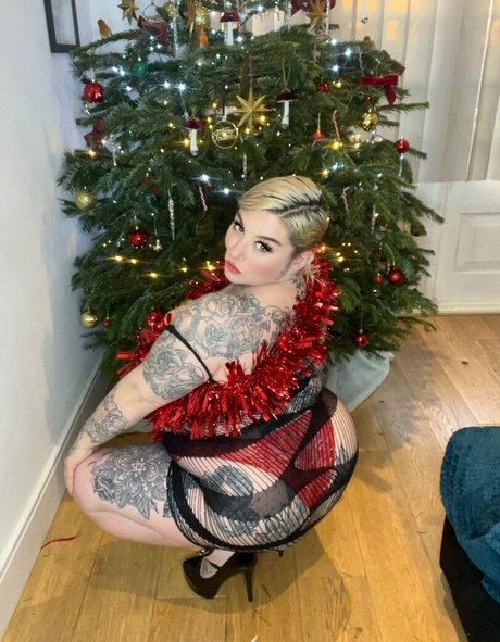 Katiesummer222 nude actress pics