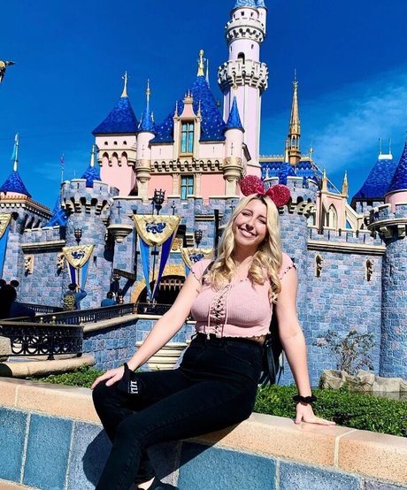 Abigail Cristea Profile pic