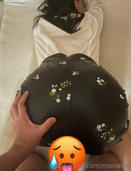 monakis hot star images