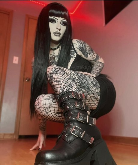 Alyssa Rayn exclusive pornstar pictures