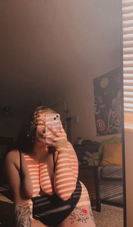 sweetnoodz pornstar nudes image