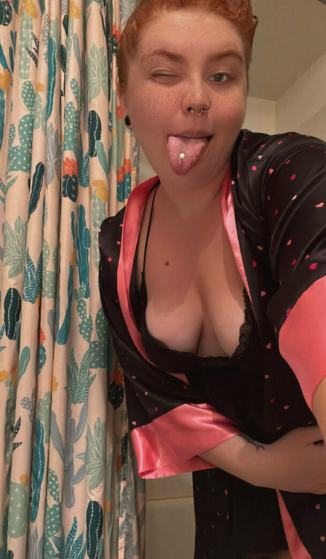 sweetnoodz pornstar naked picture