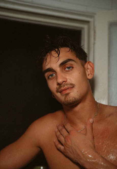 henryandkasey erotic actress image