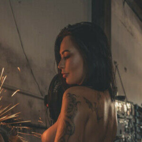 Giulia Veiga star top galleries