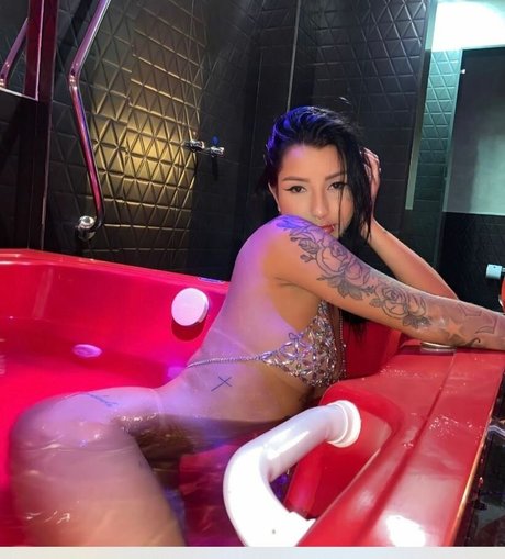 Bruna Fortaleza free star image