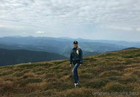 ellis benz nudes actress pictures